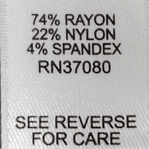 NWOT. Curvy Plus Size Skirt. 18W - Picture 9 of 9